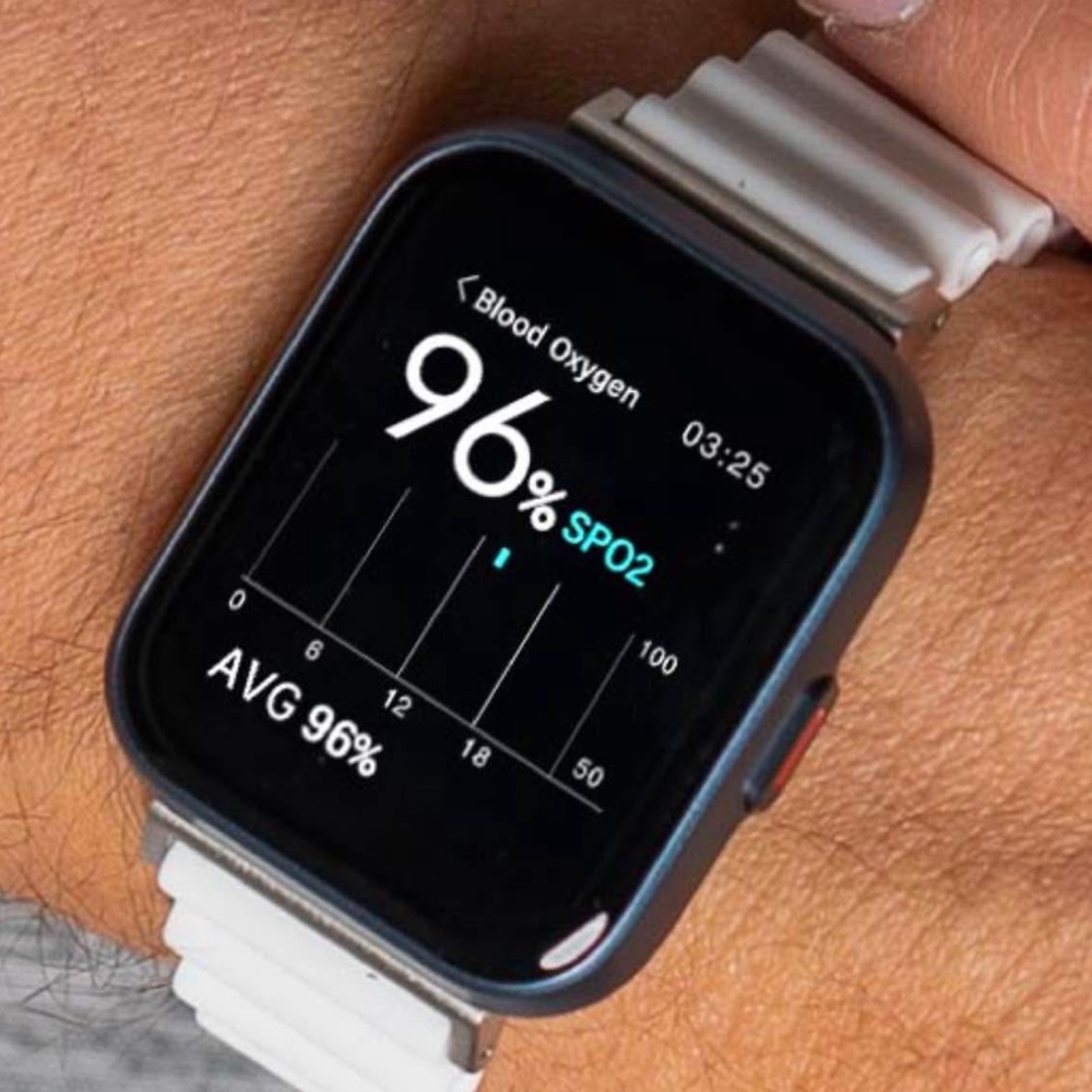 Kate Spade Black and Gray Smartwatch with Modern Display